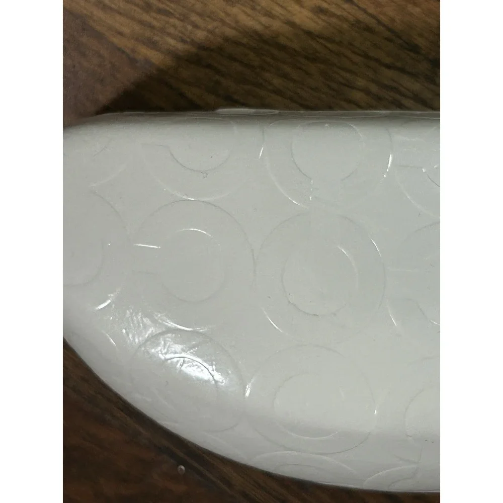 Women's Coach Sun Glasses with Case Black With Logo On Glasses - Picture 8 of 8